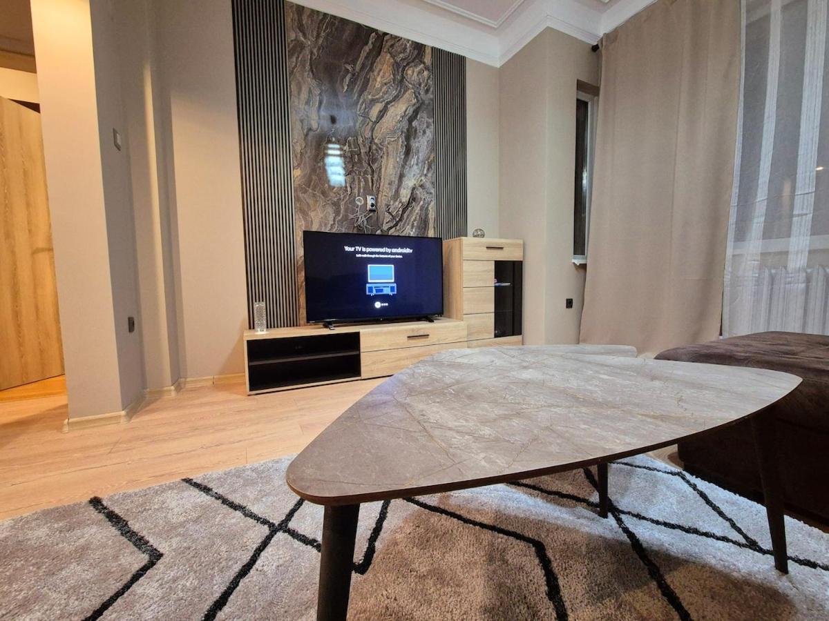 Апартаменти Botev's Finest 3br *