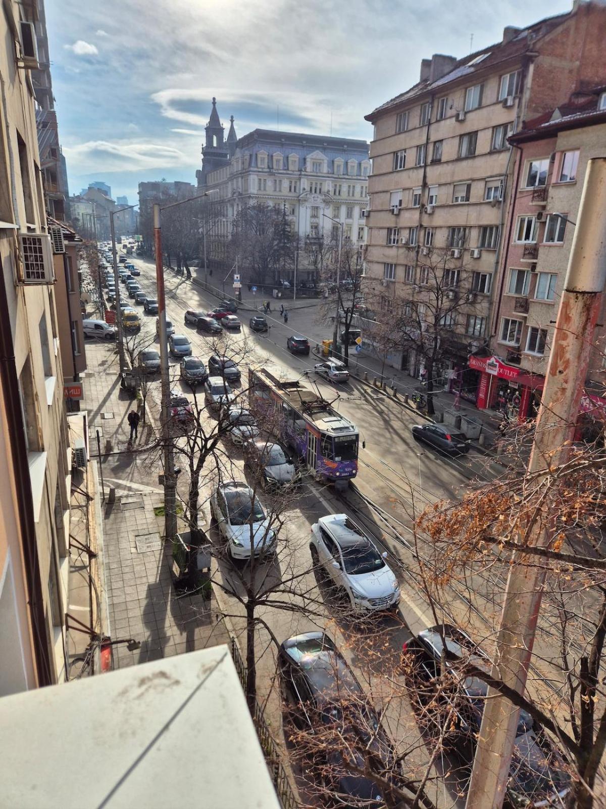 Апартамент Botev's Finest 3br